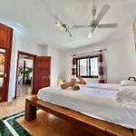 Tropical Garden Villa *