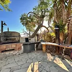 Villa Tropical Garden
