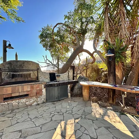 Villa Tropical Garden